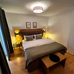 Hartl Apartment
