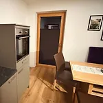 Hartl Apartment *
