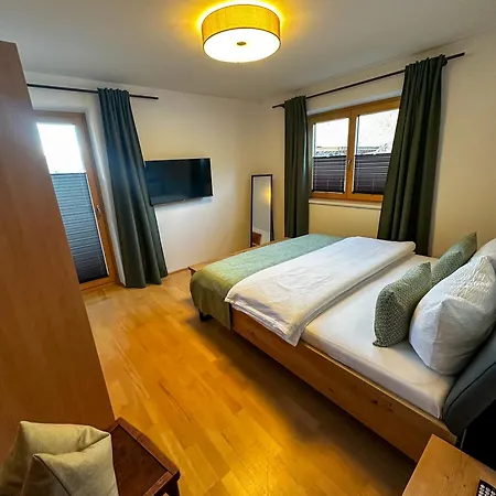 Hartl Apartment *