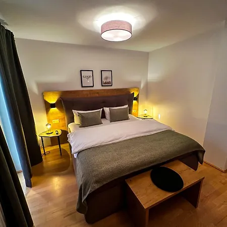 Hartl Apartment