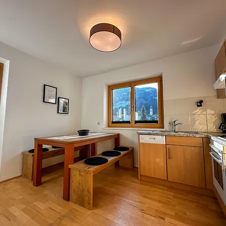 Hartl Apartment *